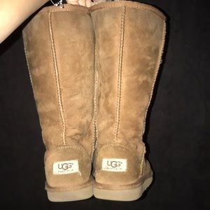 UGGS